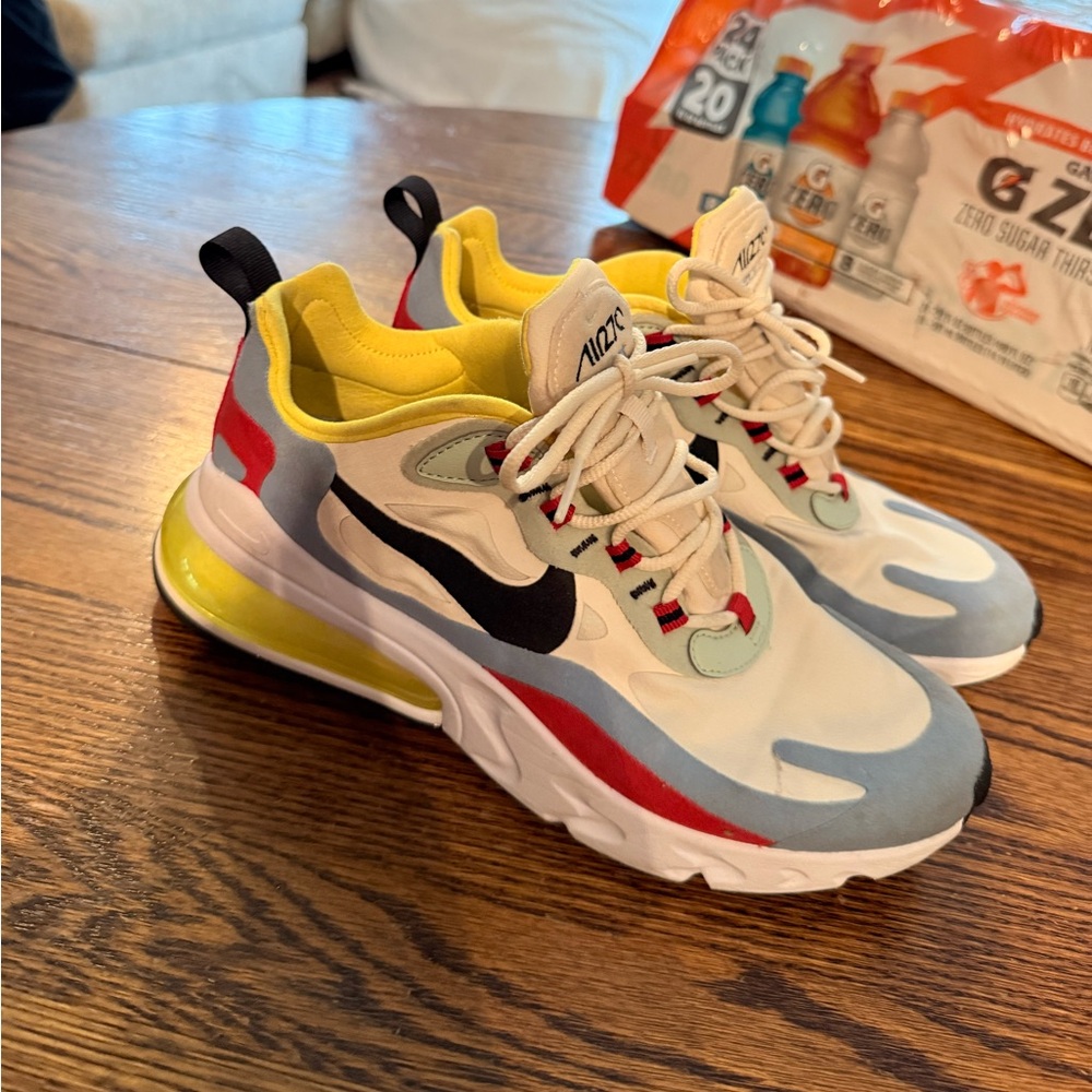Air Max 270 React 'Bauhaus' - Picture 3 of 8